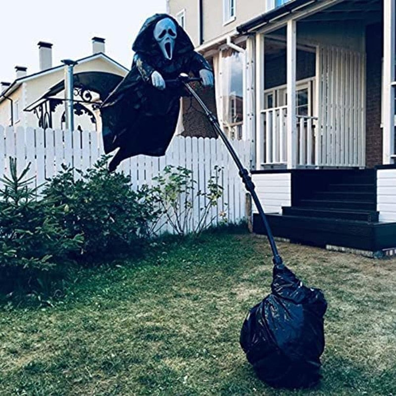Halloween Ghostface Scarecrow ๐